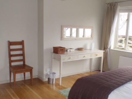 S1_150o_dicknick-holiday-cottage-spacious-double-room