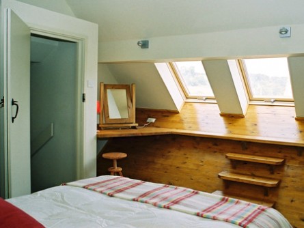 S1_174o_trulls-cottage-second-double-bedroom-1